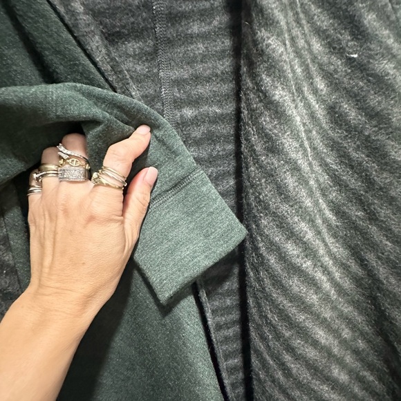 Anthropologie Boho Chic Green & Gray Striped Fringe Open Front Cardigan Sweater - Picture 5 of 7